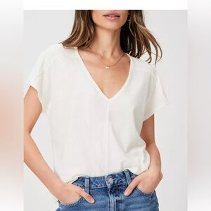 Paige Yelena tee NWT Small
